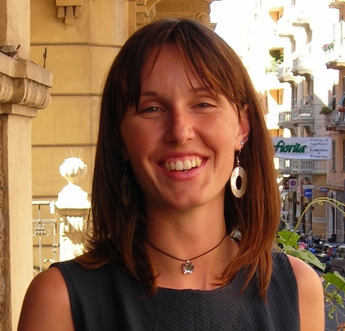 PhD, Internet & ICT lover, freelance...I`m looking for good communication!
