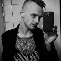 I play Bass for TO THE RATS AND WOLVES, born in Breslau/Dolnośląskie/Poland! Follow my Band @RatsNWolvesOff // Young.Used.Wasted ttraw#