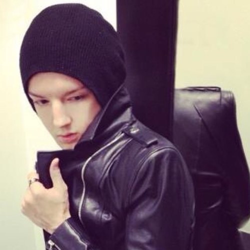 The Official Private Twitter of Brandon Hilton! Friends & Fans ONLY! ♥