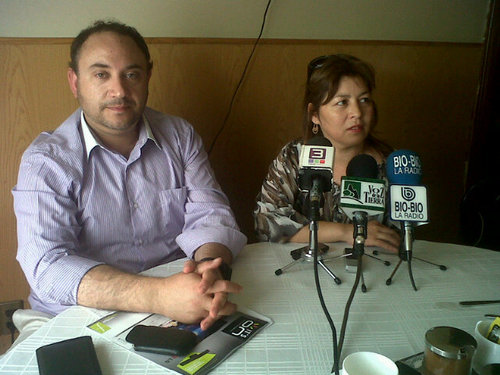 Consejero regional de la Araucanía, electo por la Provincia de Malleco. Asistente social con Magister en desarrollo humano, azul de corazón.