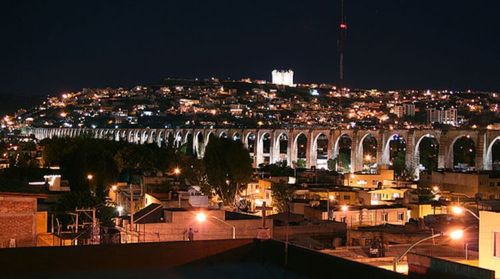 Cuenta creada para  twittearle contratiempos viales en la Ciudad de Querétaro y zona aledañas.