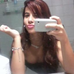 Soou ex - Dançarina de Funk do Grupo Az Nooviinhaas ' , Atualmente estou na igreja , sou estudante , solteira , tenho 14 anos .