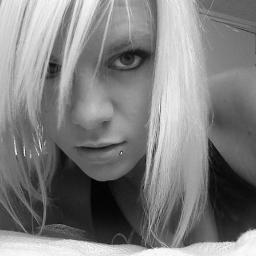 The girls wanna be her++ The boys wanna be her++ I wanna be her