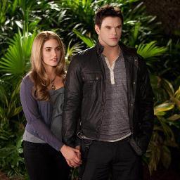 @EmmsRosePetal is my everything 18+ RP