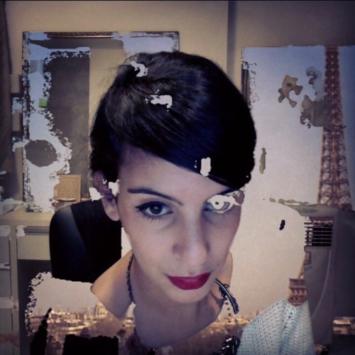 carlarraujo's profile picture. sou estourada na bahia e no brasil, bicha igual a mim nunca existiu