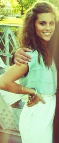 christinaarey's profile picture. 