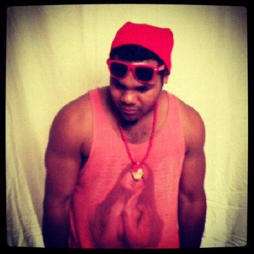 mayhemBoi's profile picture. 