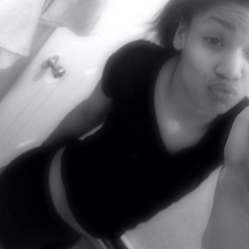 follow myCrush @shyona_xoxoxo 3 shes cute but shes MINE! (: