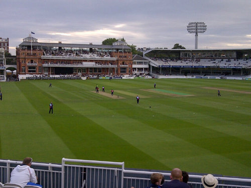 Arsenal, Bucs and Surrey fan. Nazeing, Essex BACD and former England PD cricketer.