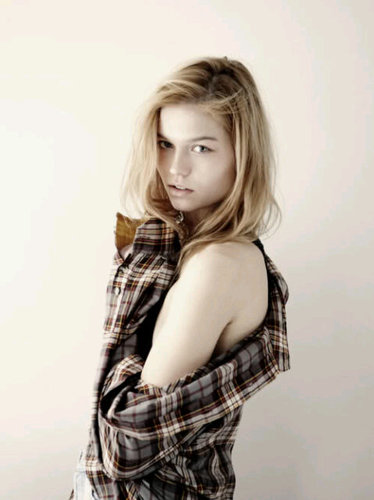 Love Is Louder Than The Pressure To Be Perfect♥