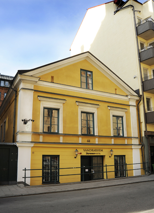 We offer cheap accomodation in unique surroundings in the centre of Stockholm. A family hostel with an intimate atmosphere.