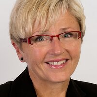 Liv Signe Navarsete (@spdama) 's Twitter Profile Photo