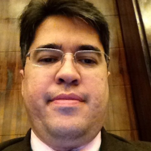 Bacharel em Direito, formado pela UESPI, advogado, professor universitário, especialista em Controles da Administração Pública, atualmente estou na SEID-PI.