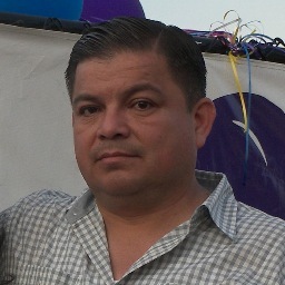 La vida es demasiado corta. Quiere a la gente que te trata bien, olvida a los que no lo hacen. La vida pone a cada uno en su lugar.