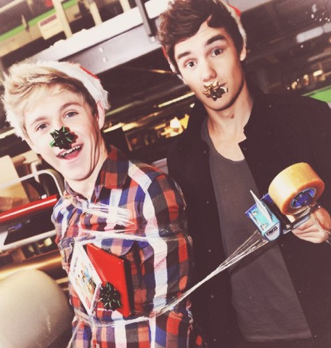 student~human~dancer~directioner~jcat Deal with it bro. If youre rude, get out of my twitter :)