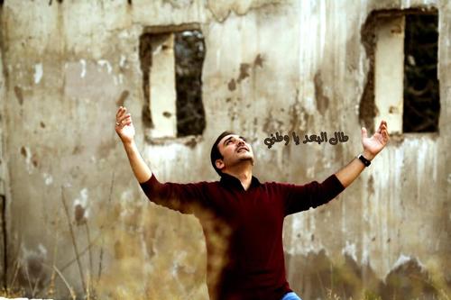 :الحساب الرسمي للفنان موسى مصطفى
 نشأ الفنان موسى مصطفى في بيت سوري ,حلبي يتبنى الفن الملتزم  وله مجموعه من الالبومات الفنية ويعمل كمدير برامج في قناة كراميش