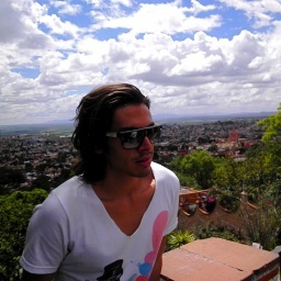 Fereynieto's profile picture. Storyteller, traveller, moviemaker, photographer, film passionate person, and dreamweaver of our times.