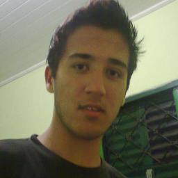 sou um cara livre para realizar os meus sonhos,por isso luto todos os dias para ser alguem na vida.