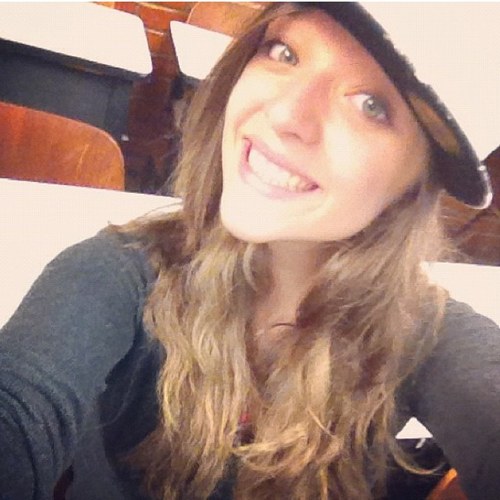 carolinagbueno's profile picture. passionate about music.
youtube account: http://t.co/4gBuDDLI