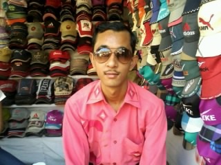 sunilgu53801358's profile picture. Rocket ship builder, pizza expert, loves the Giants, parent.