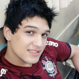 Twitter oficial do cantor brasileiro Roger Alves.