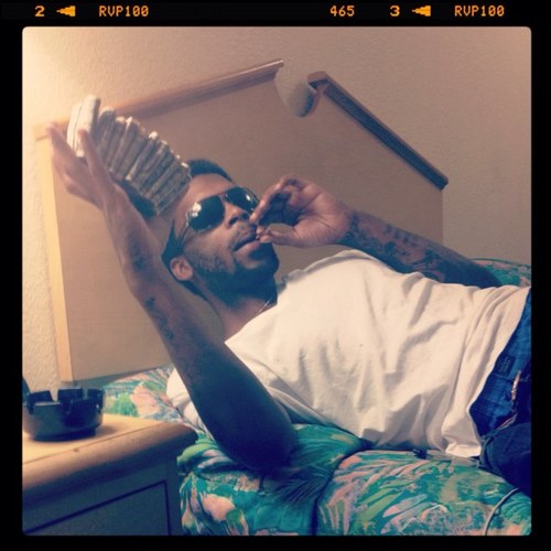 BenRichStupid's profile picture. Its Either Rap  ShootBall  Or Hustle ⛄ Dats Da Only Way U Make Out This Muthafucka- #FreeBoosie #RipHype&Bo #Cream #WeWinningOverHere
