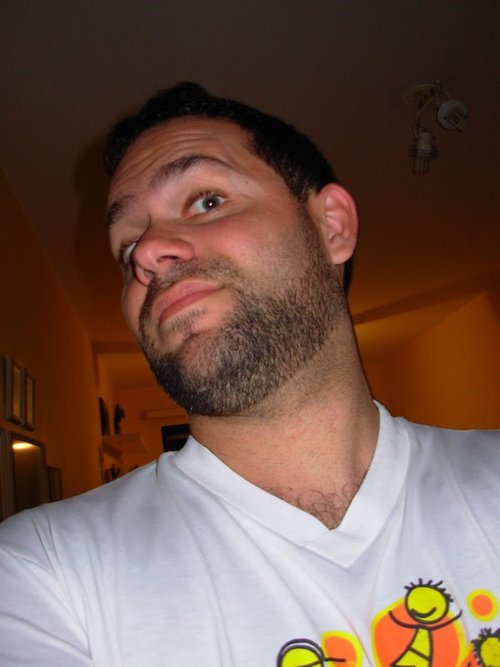 ricardoeller's profile picture. 