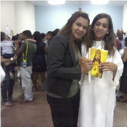 mulher,mae, menina...
mulher apaixonada pela vida,pelos filhos e por vc luiz;
mae protetora , amiga  de definiçao ilimitada
menina cheia de alegria.