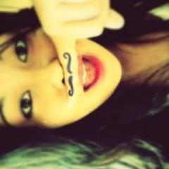 É né, uma japa linda,carinhosa,fofa e minha - ( @_backblack ) ♥