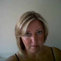 Larinak's profile picture. Crazy sports mom who loves to have fun, and watch my husband and kids play hockey, softball and Rugby!