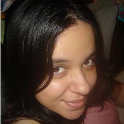 Amo ler, amo escrever, adoro conhecer gente nova.