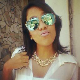 É mais fácil: destruir do que construir, ser covarde do que ter coragem, fugir ao invés de assumir. Ainda bem que adoro coisas difíceis!