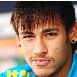 No dia 02/05/1992 surge o cara mais epecial da minha vida :Neymar,t amo D+ meu mozin, voocê é a peça que completa meu quebra-cabça,jamais vou deixar de te amar.