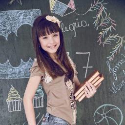 amo o carrossel,sou estudiosa,metida,falo tudo que vem pela a minha cabeça,sou faladeira na sala de aula também ! Maria Joaquina amo !