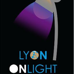 La #FêtedesLumières, en anglais comme en français c'est par ici! If you don't speak French, come visit us! @ISCPA #amateurdelumières #lyon #FDL2012 #journalism