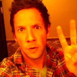 I'm an astronaut!! Simple Plan is life! Since: 06/12/12 Dona: @camilaperussi_