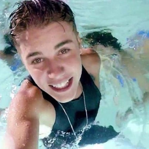 follow my personal @jesstodor i love @justinbieber