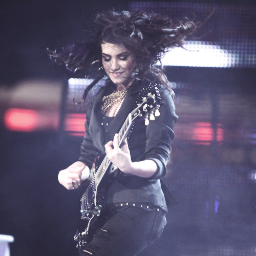 My love for Demetria Devonne Lovato is uncontrollable.