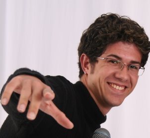 Dj,Locutor,Produtor e fotografo...kkkk correria
Trababalhando na Gravadora da radio Onda jovem fm https://t.co/SWqc9IaYH7