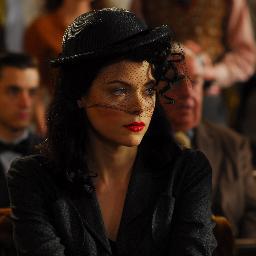 ToniJoHenry's profile picture. Her story is a story of hope, a story of love and a story of redemption. This is her Twitter Account. This is her story: