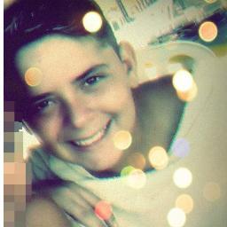 Goostow ?, mãamãee qee feez ;) 
Proocura Noo Faace ; Dávii Sundariion
