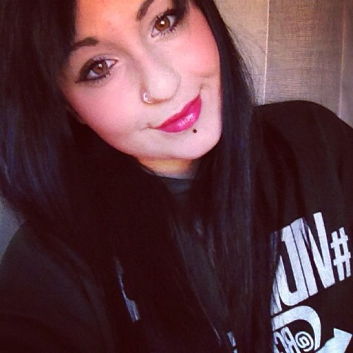 MichelaMiss's profile picture. Un sorriso è una curva che può raddrizzare un sacco di cose.