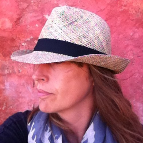 KatyTheakston's profile picture. Founder of The Owl & the Apothecary...beautiful boxes of inspiration to help women create positive change.