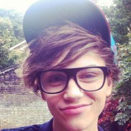 laurenleggat heaa' massive fan of chris galya hes my lifee lovee yooouu ♥♥♥ love to dance love my music and just having fun:) (y) i follow back ♥♥✌ i love mk1☮✝