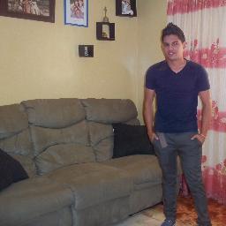 my name is Cesar Hernandez, Sigueme y te sigo ...BELIEBERS las Amo 3 (06 de Noviembre de 1994 Valera, Venezuela)