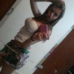 Amu vc minha Princezinhaa Gustavo akiii saudades de vc hahaha so pk eu teho sua senha vou te enxe o saco e nem passa pa nimguem amo vc loira perfeita♥
