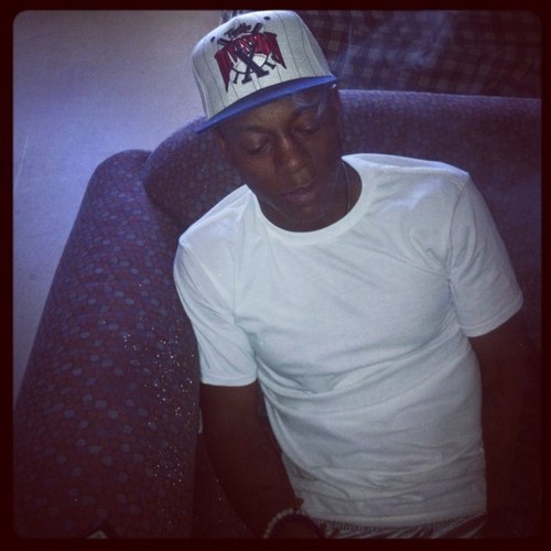 21 years old #Jordans #Weed #JetLife. i'm giving it all i got, and smoking whats left.