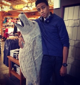 _KevinReed_'s profile picture. I'm Kevin,The president of Brewster High.My friends are Stevie,Zander,Kacey,and Nelson.I am the drummer in Gravity 5 *single*