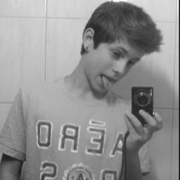 Nao gosta foda-se nao nasci pra te agradar (: