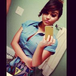 Khrystilaura's profile picture. 